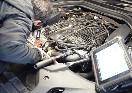 お車を良好かつ安全に保つ“プロの整備”