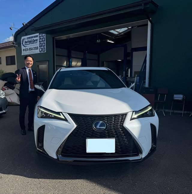 LEXUS UX