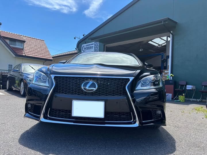 LEXUS LS